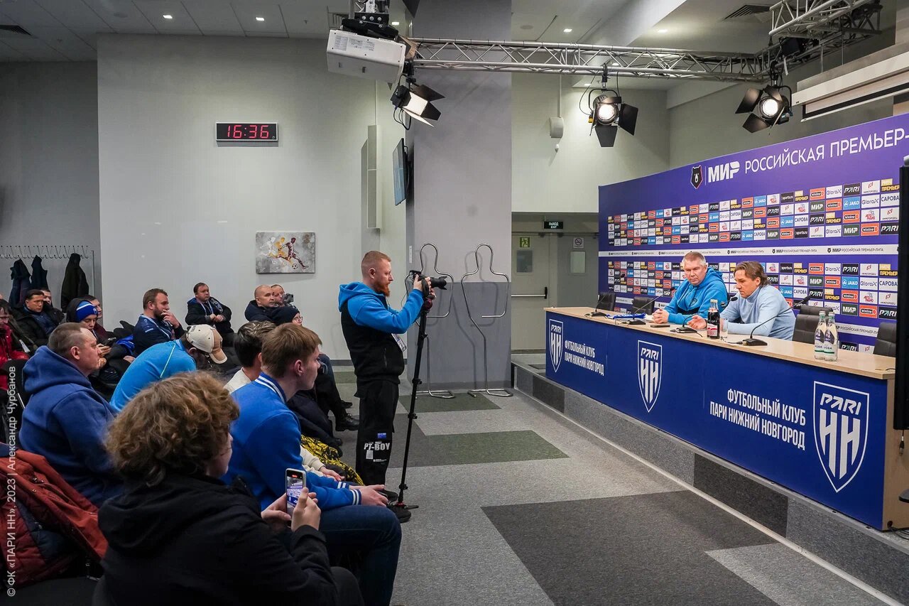 Фотография рекламного носителя, тип: Постер/баннер, адрес: Стадион «Нижний Новгород», Бетанкура ул., д.1А, Нижний Новгород, Нижегородская область, Россия. Сторона/вариант №1088089