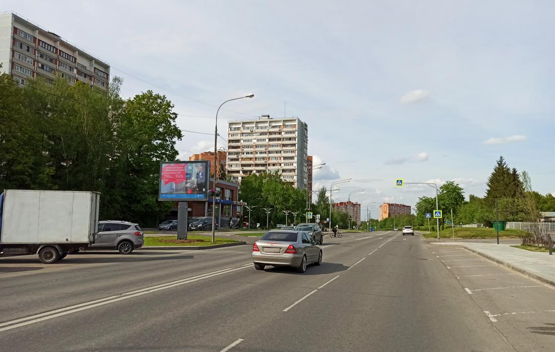 Фотография рекламного носителя, тип: Ситиборд 2.7x3.7, адрес: Октябрьский пр-т., д.17, Москва, Россия. Сторона Б1-Б5 №816160