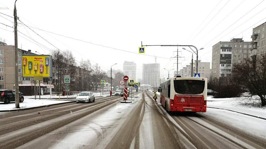 Фотография рекламного носителя, тип: Ситиборд 2.7x3.7, адрес: Декабристов пр-т., д.20, Пермь, Пермский край, Россия. Сторона B №835680