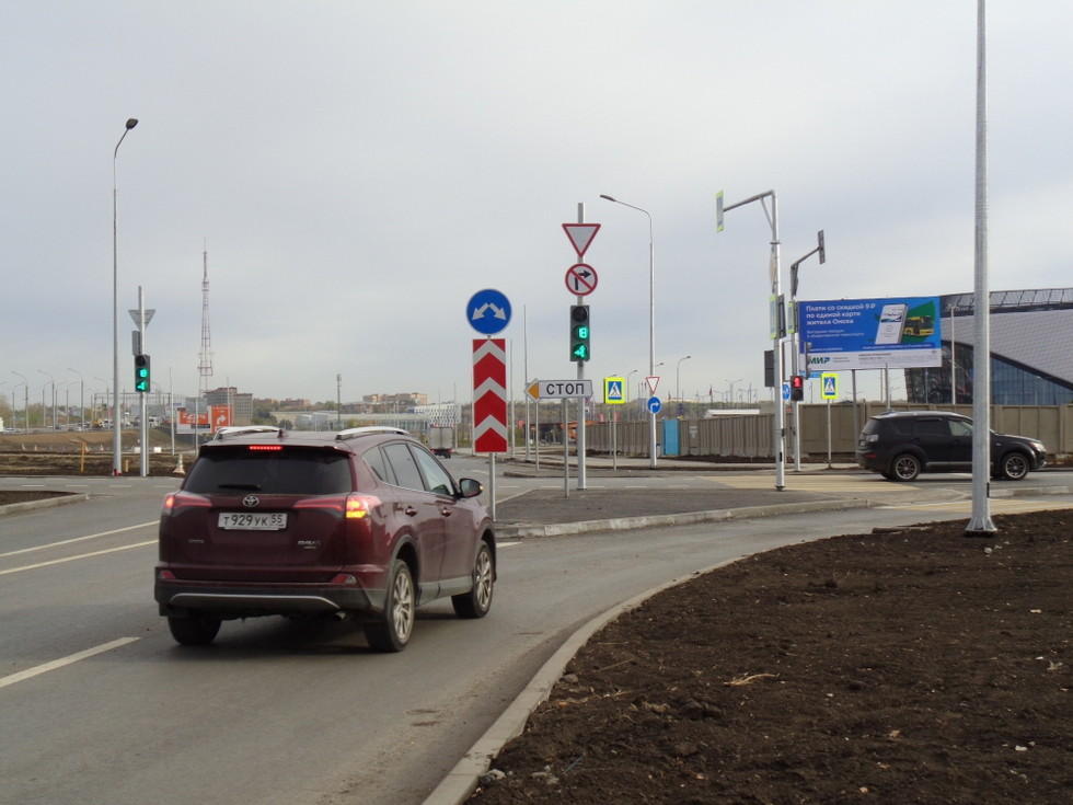 Фотография рекламного носителя, тип: Билборд 3x6, адрес: Лукашевича ул., д.35/1, Омск, Омская область, Россия. Сторона А №1009799