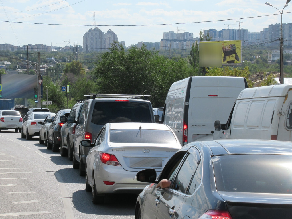 Фотография рекламного носителя, тип: Билборд 3x6, адрес: Менделеева ул., выезд на Лермонтова ул., Волгоград, Волгоградская область, Россия. Сторона А2 №1000565