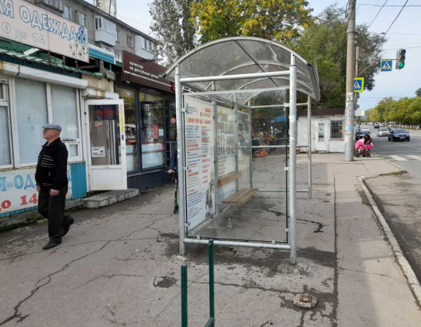 Фотография рекламного носителя, тип: Остановка 1.8x1.2, адрес: Аэродромная ул., д.75А Х Энтузиастов ул., Самара, Самарская область, Россия. Сторона В2 №1079167