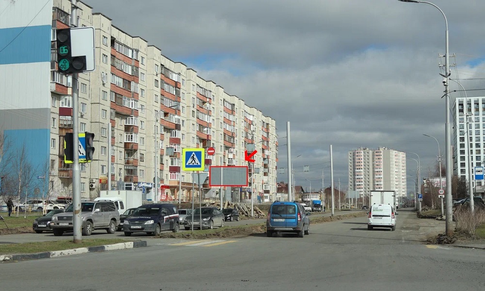 Фотография рекламного носителя, тип: Билборд 3x6, адрес: Комсомольский пр-т., д.5/2, Сургут, Ханты-Мансийский автономный округ – Югра, Россия. Сторона Б №1068334