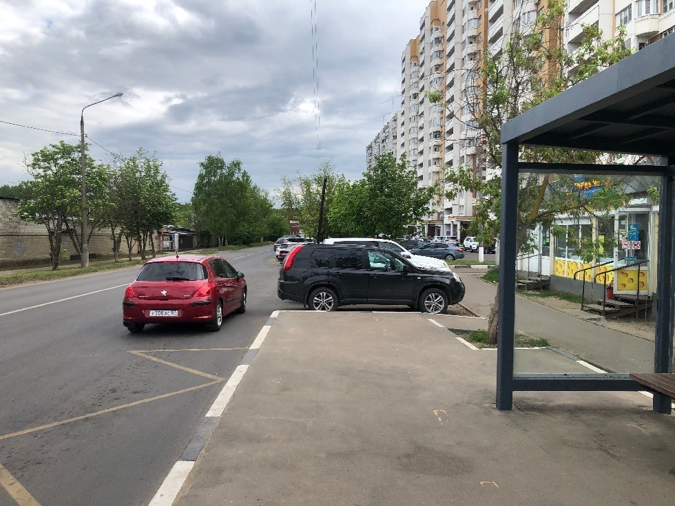 Фотография рекламного носителя, тип: Остановка 1.8x1.2, адрес: Орджоникидзе ул., д.1Д, Королев, Московская область, Россия. Сторона A №1043204