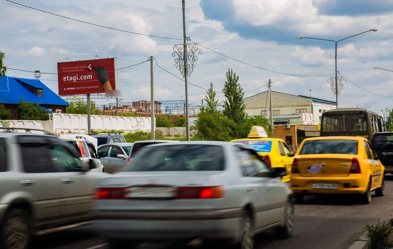 Фотография рекламного носителя, тип: Билборд 3x6, адрес: Борсоева ул., д.32, Улан-Удэ, Республика Бурятия, Россия. Сторона B №958111