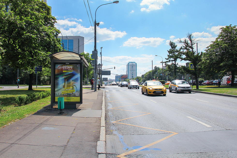 Фотография рекламного носителя, тип: Остановка 1.8x1.2, адрес: 60-летия Октября пр-т. Х Вавилова ул., Москва, Россия. Сторона Б №334958