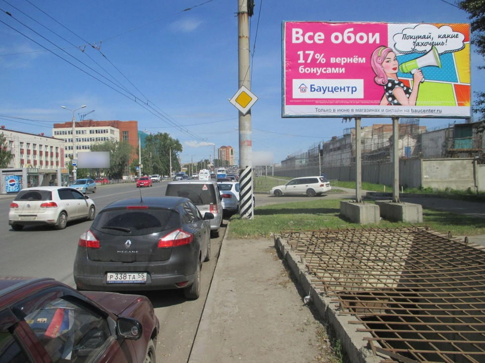 Фотография рекламного носителя, тип: Билборд 3x6, адрес: 10 лет Октября ул., д.174, Омск, Омская область, Россия. Сторона А №1010009