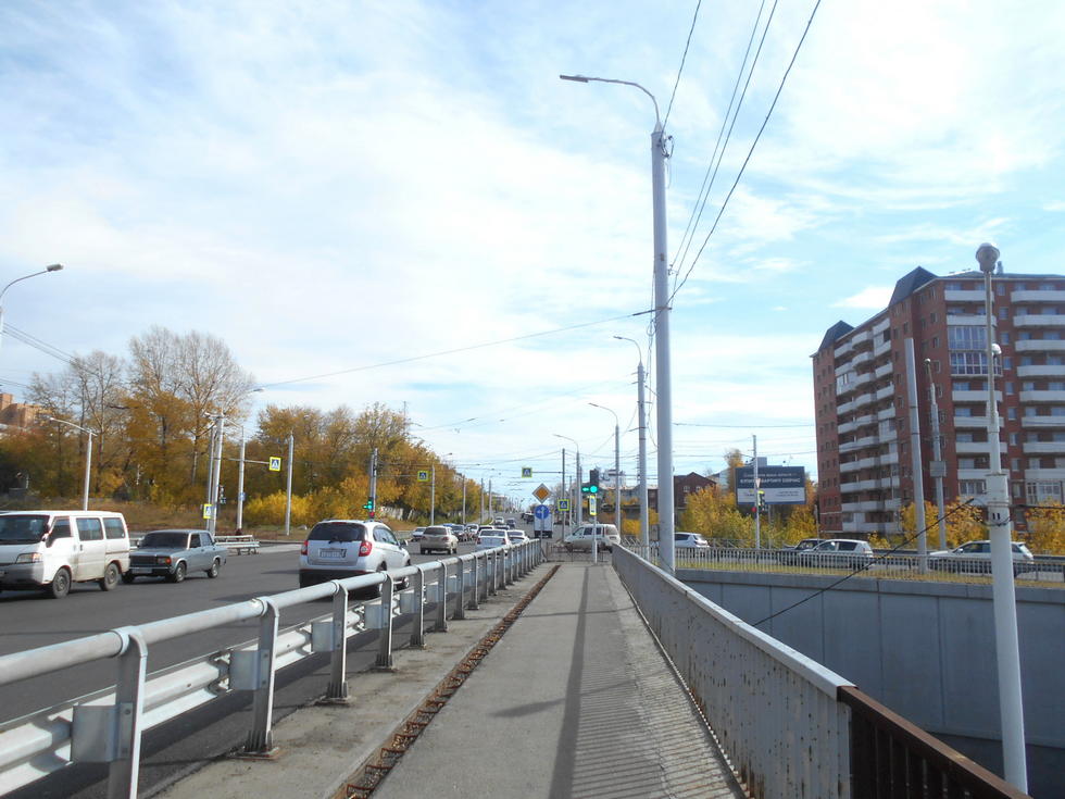 Фотография рекламного носителя, тип: Билборд 3x6, адрес: Седова ул., развязка Академического моста, Иркутск, Иркутская область, Россия. Сторона А №326520