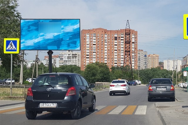 Фотография рекламного носителя, тип: Билборд 3x6, адрес: Лелюшенко ул., д.15/1, Ростов-на-Дону, Ростовская область, Россия. Сторона А1-А3 №781732