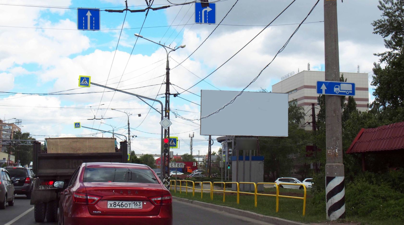 Фотография рекламного носителя, тип: Билборд 3x6, адрес: Ярославская ул., д.10 Х Чайкиной ул., Тольятти, Самарская область, Россия. Сторона A №958678