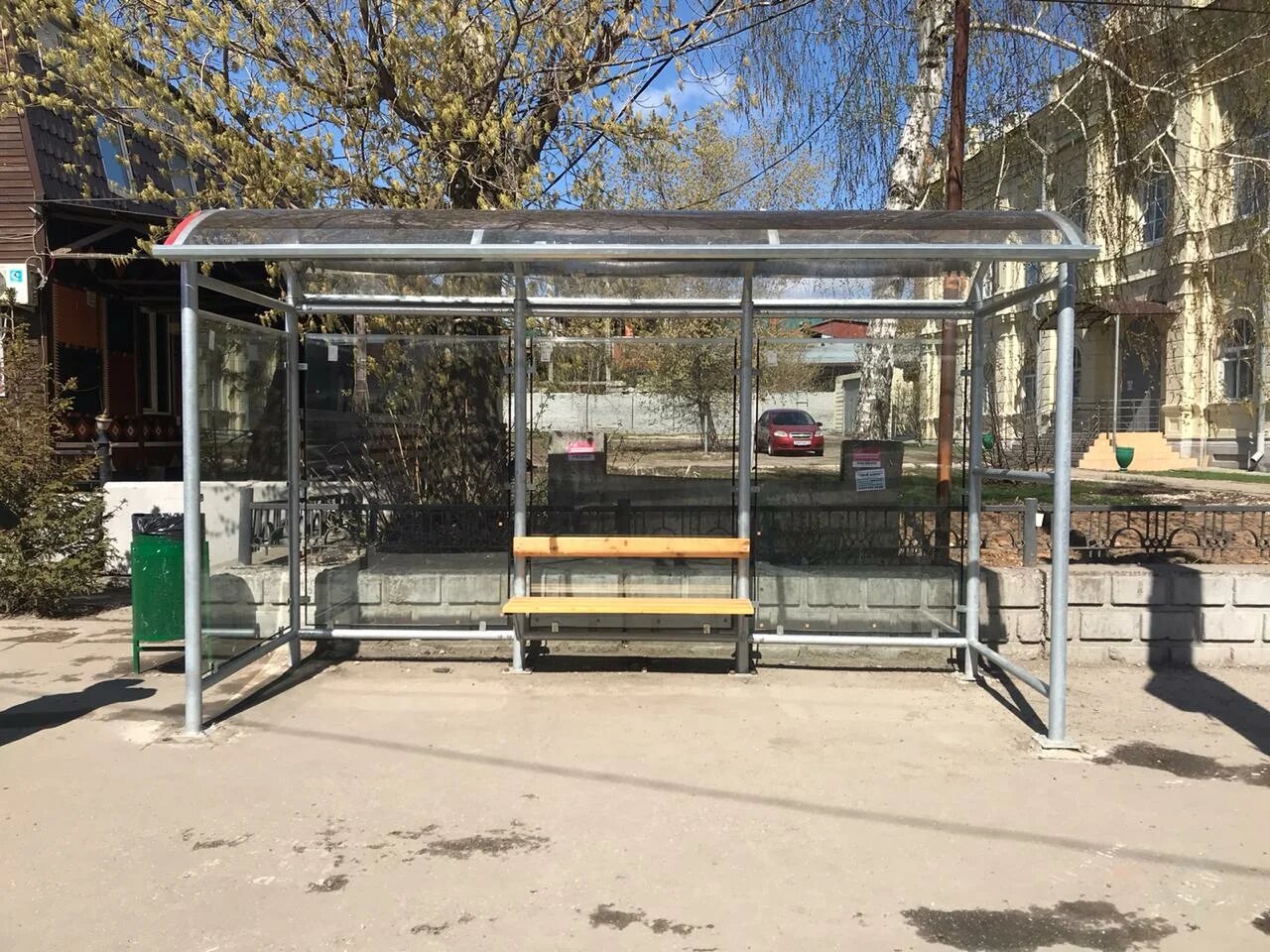 Фотография рекламного носителя, тип: Остановка 1.8x1.2, адрес: Красноармейская ул. Х Железнодорожный вокзал, в город, Самара, Самарская область, Россия. Сторона A1 №828690