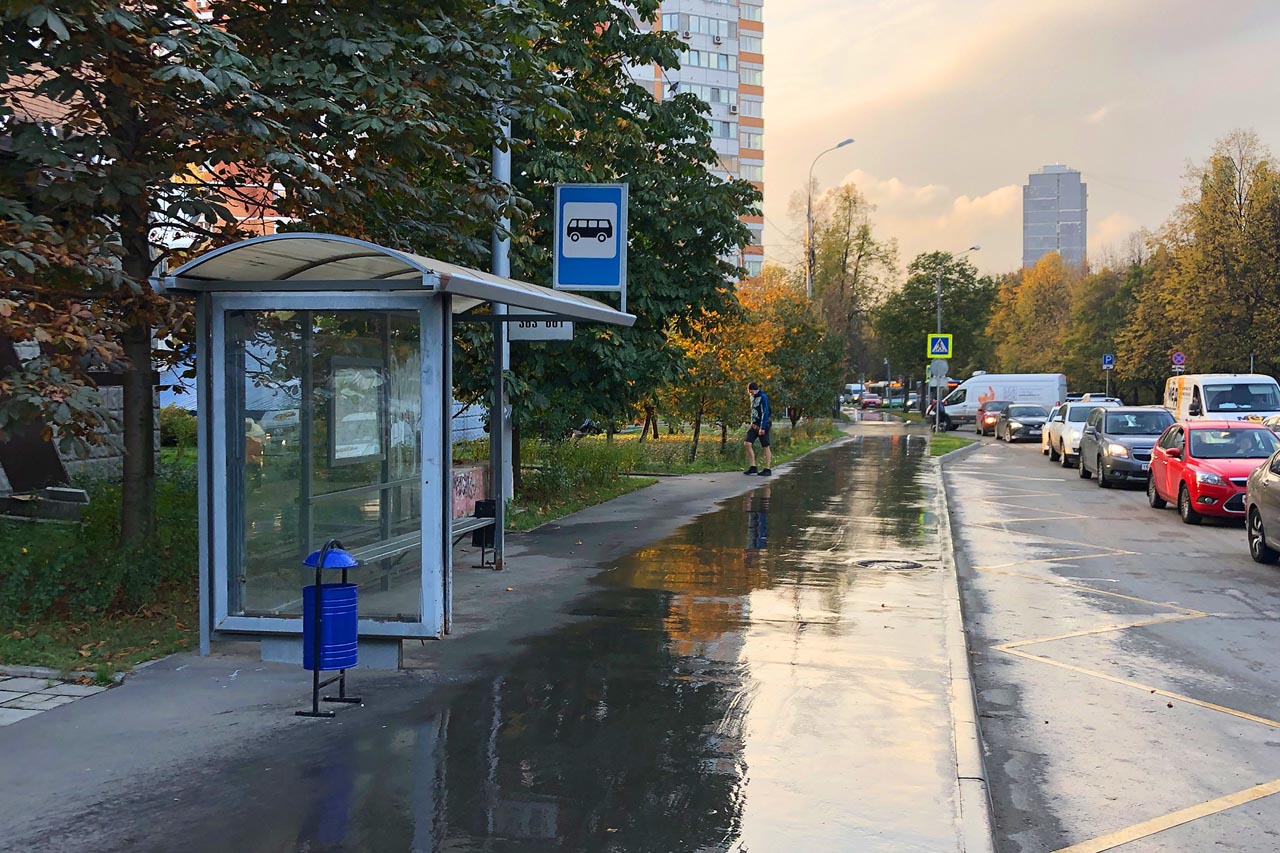 Фотография рекламного носителя, тип: Остановка 1.8x1.2, адрес: Удальцова ул., д.1а, Москва, Россия. Сторона Б №935755