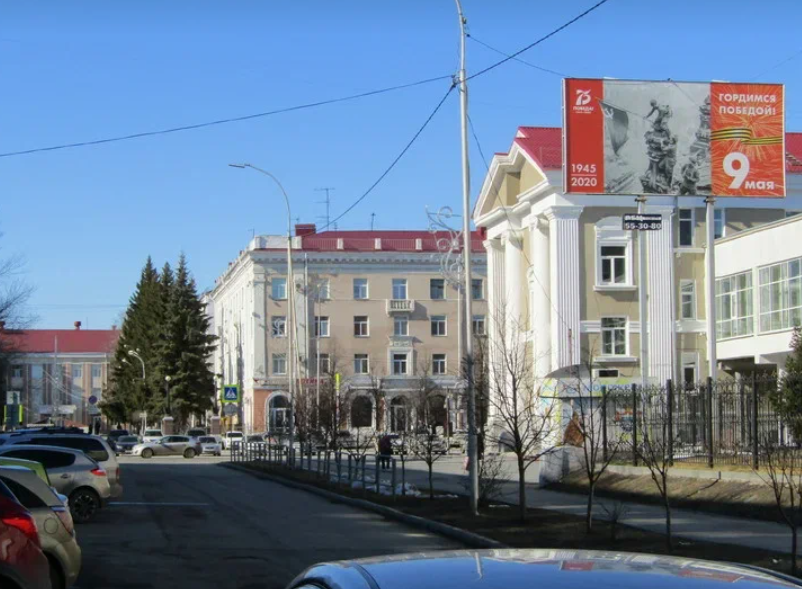 Фотография рекламного носителя, тип: Билборд 3x6, адрес: Володарского ул. Х Гоголя ул., д.54, Курган, Курганская область, Россия. Сторона А №478297