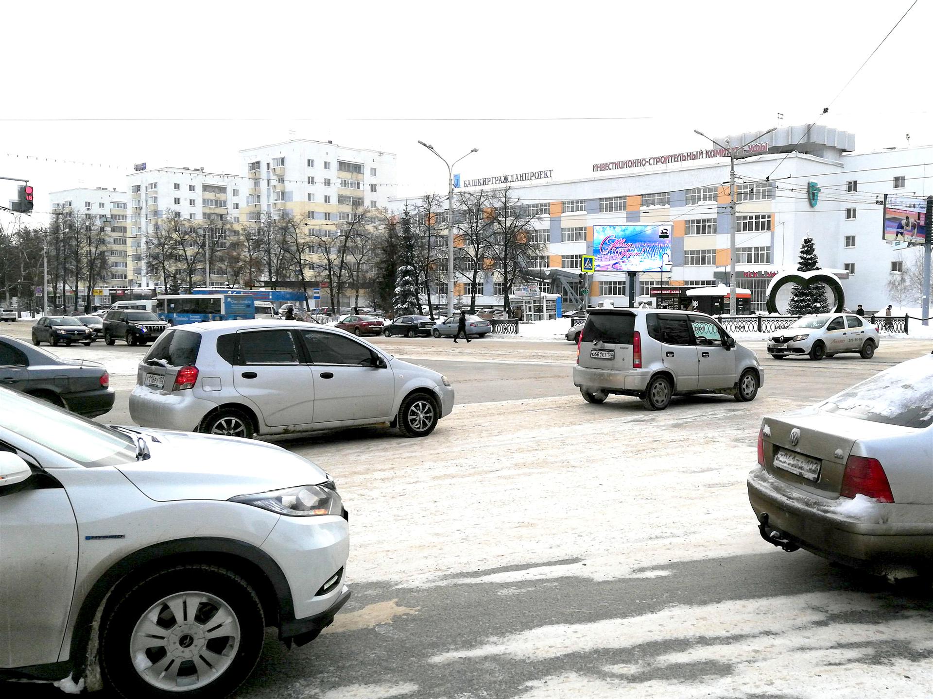 Фотография рекламного носителя, тип: Видеоэкран, адрес: Ленина ул. Х Революционной ул., Уфа, Республика Башкортостан, Россия. Сторона А1-А10 №748191