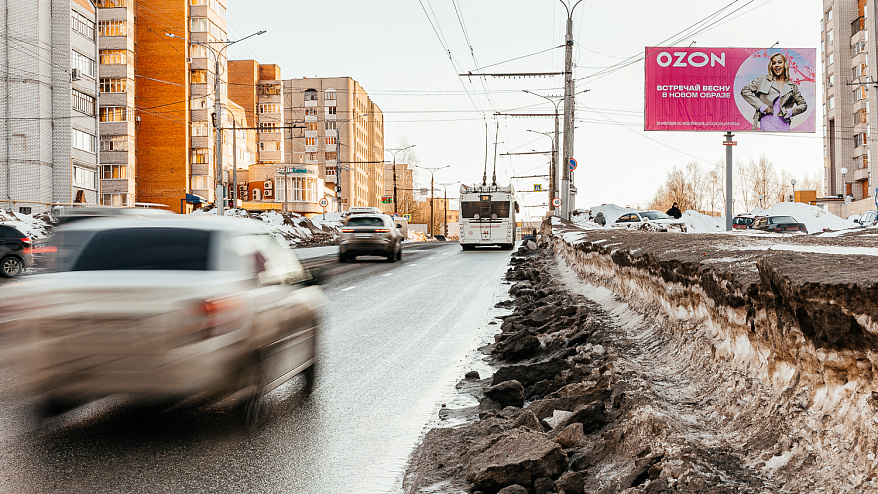 Фотография рекламного носителя, тип: Билборд 3x6, адрес: Университетская ул., д.20, корп.1, Чебоксары, Республика Чувашия, Россия. Сторона A №838453