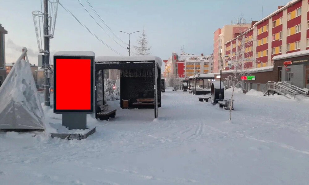 Фотография рекламного носителя, тип: Ситиформат 1.8x1.2, адрес: Чубынина ул., д.12, поз.2, Салехард, Ямало-Ненецкий автономный округ, Россия. Сторона А1-А6 №1075667