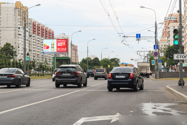 Фотография рекламного носителя, тип: Билборд 3x6, адрес: Мичуринский пр-т., д.16, Москва, Россия. Сторона Ah51-Аh60 №882209