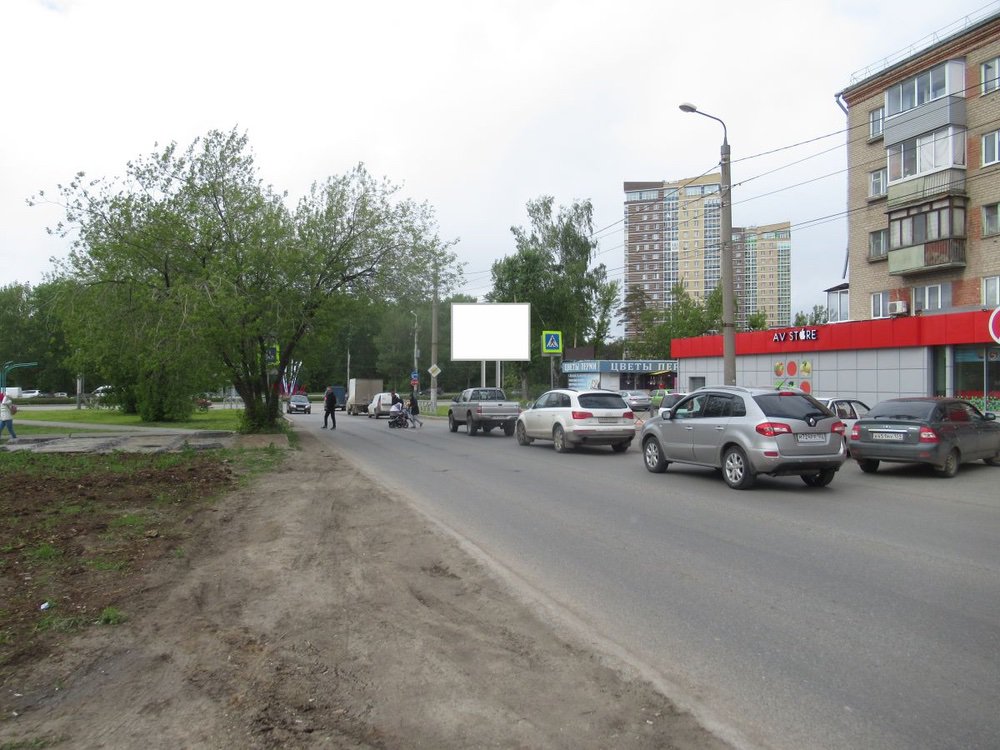 Фотография рекламного носителя, тип: Ситиборд 2.7x3.7, адрес: Советской Армии ул., д.3, Пермь, Пермский край, Россия. Сторона A1-A3 №755847