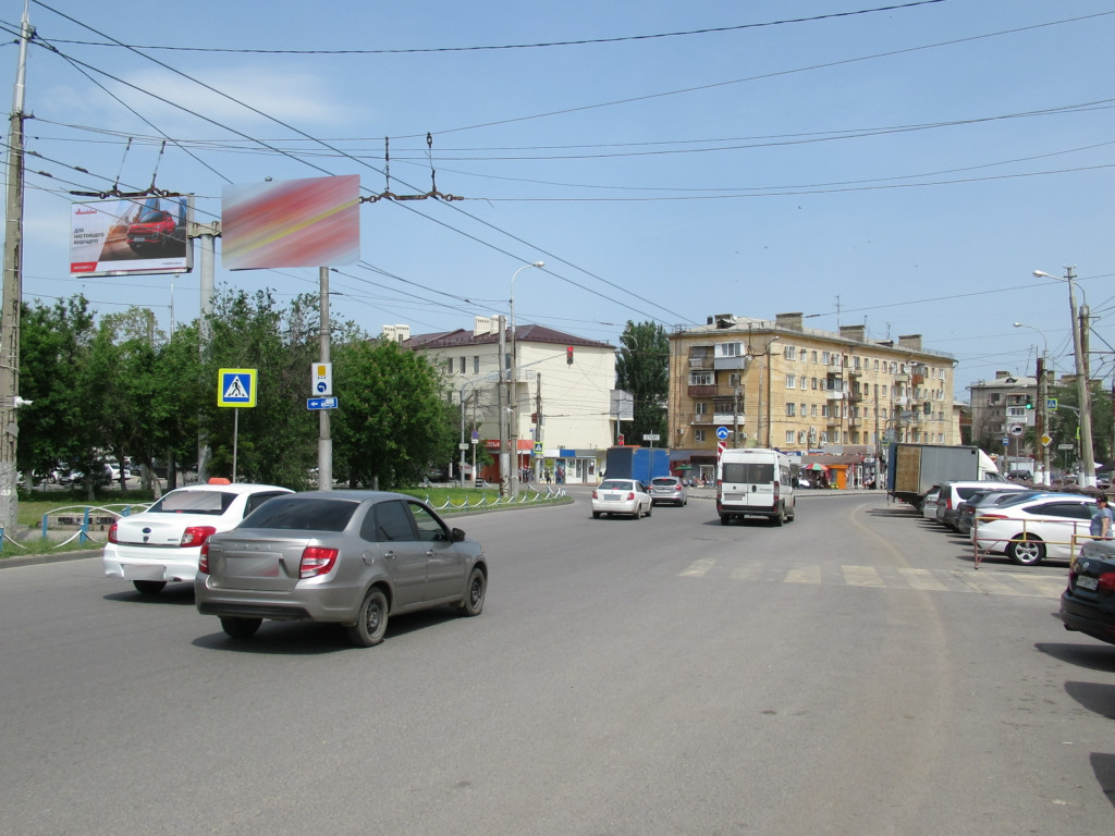 Фотография рекламного носителя, тип: Билборд 3x6, адрес: Ополченская ул., транспортная развязка с Шурухина ул., Волгоград, Волгоградская область, Россия. Сторона A3 №1000658