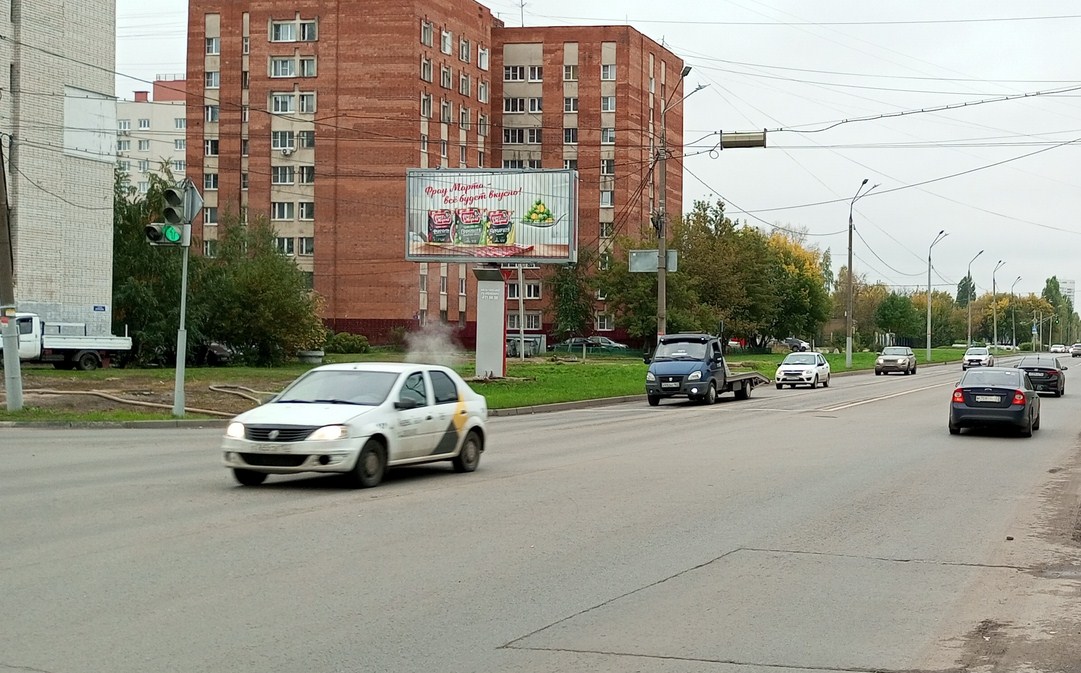 Фотография рекламного носителя, тип: Билборд 3x6, адрес: Львовская ул. Х Дружаева ул., д.17, Нижегородская область, Россия. Сторона B1-В3 №1068449