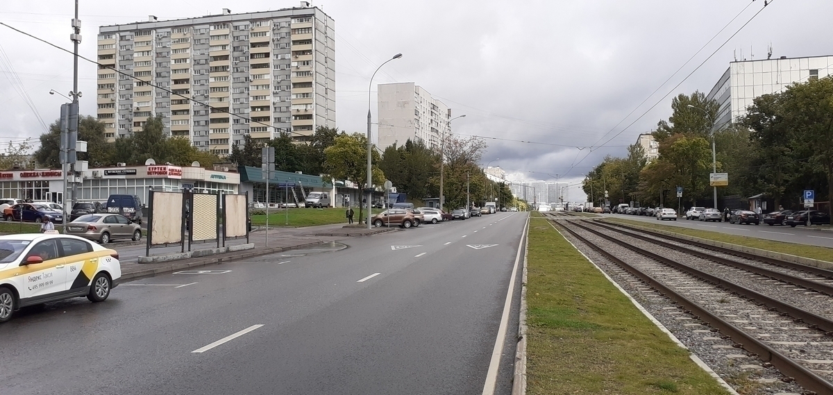 Фотография рекламного носителя, тип: Афиша 1.75x1.8, адрес: Чертановская ул., д.17А к/т "Ашхабад" поз3, стенд 3, Москва, Россия. Сторона А1 №883863