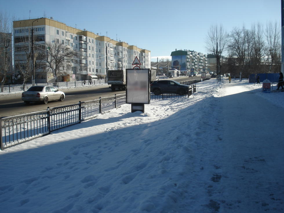 Фотография рекламного носителя, тип: Ситиформат 1.8x1.2, адрес: Долгодеревенское с., Свердловская ул., д.7а, Челябинск, Челябинская область, Россия. Сторона А №1013710