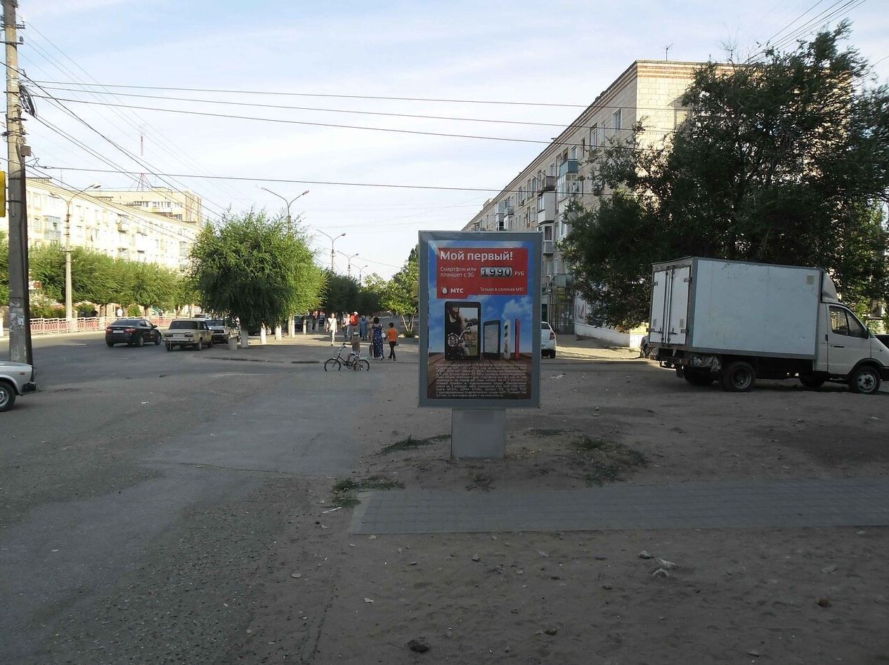 Фотография рекламного носителя, тип: Ситиформат 1.8x1.2, адрес: Ленина ул., д.32, Камышин, Волгоградская область, Россия. Сторона А №954071