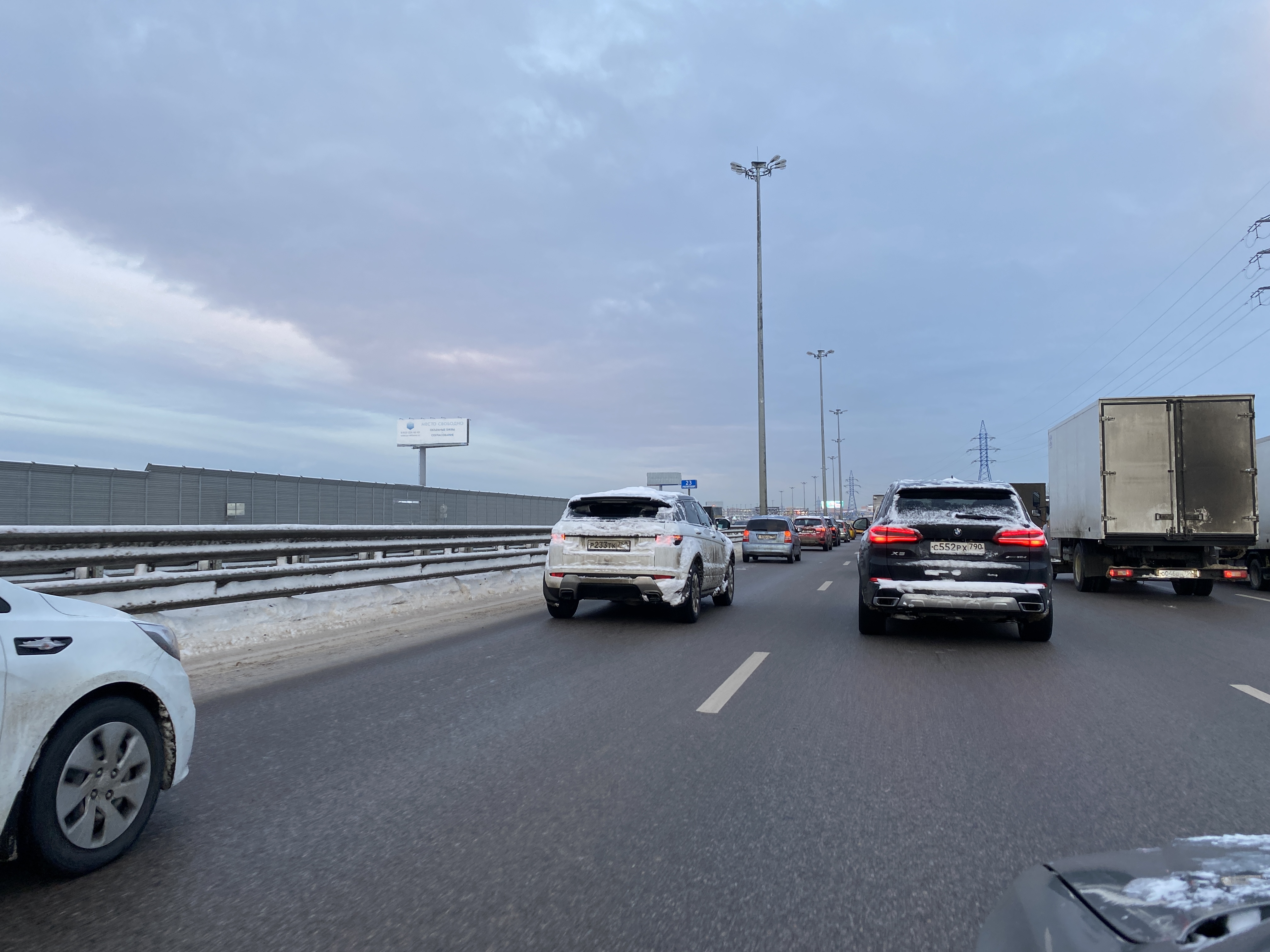 Фотография рекламного носителя, тип: Суперсайт 5x15, адрес: Новорязанское ш., 23 050м, Московская область, Россия. Сторона В №634512