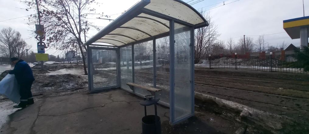 Фотография рекламного носителя, тип: Остановка 1.8x1.2, адрес: Танкистов ул., ост. Авангард, в центр, Саратов, Саратовская область, Россия. Сторона Б №747365