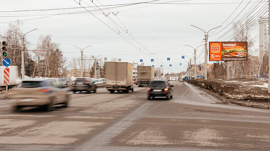 Фотография рекламного носителя, тип: Билборд 3x6, адрес: И. Яковлева пр-т. Х Ленинского Комсомола ул., д.1, Чебоксары, Республика Чувашия, Россия. Сторона А1-А10 №760988