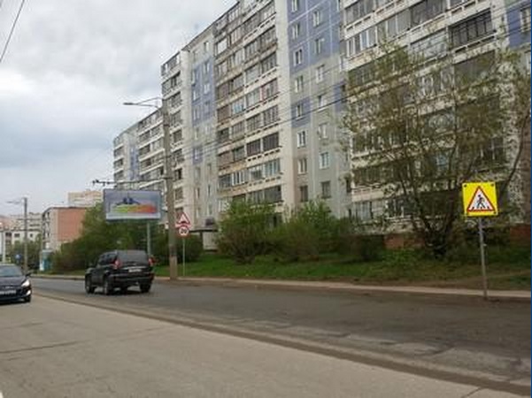 Фотография рекламного носителя, тип: Билборд 3x6, адрес: Красина ул., д.5, Киров, Кировская область, Россия. Сторона A1-A3 №525897