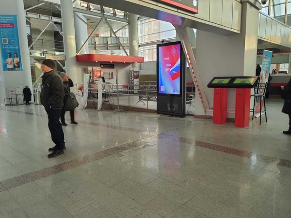 Фотография рекламного носителя, тип: Видеоэкран, адрес: ЖД вокзал «Самара», Комсомольская пл., д.1, Самара, Самарская область, Россия. Сторона/вариант A №1060594