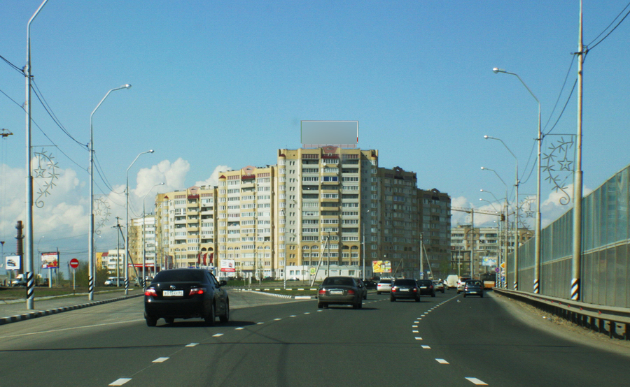 Фотография рекламного носителя, тип: Крышная установка, адрес: Усть-Курдюмская ул., д.1, Саратов, Саратовская область, Россия. Сторона A1-A3 №418546