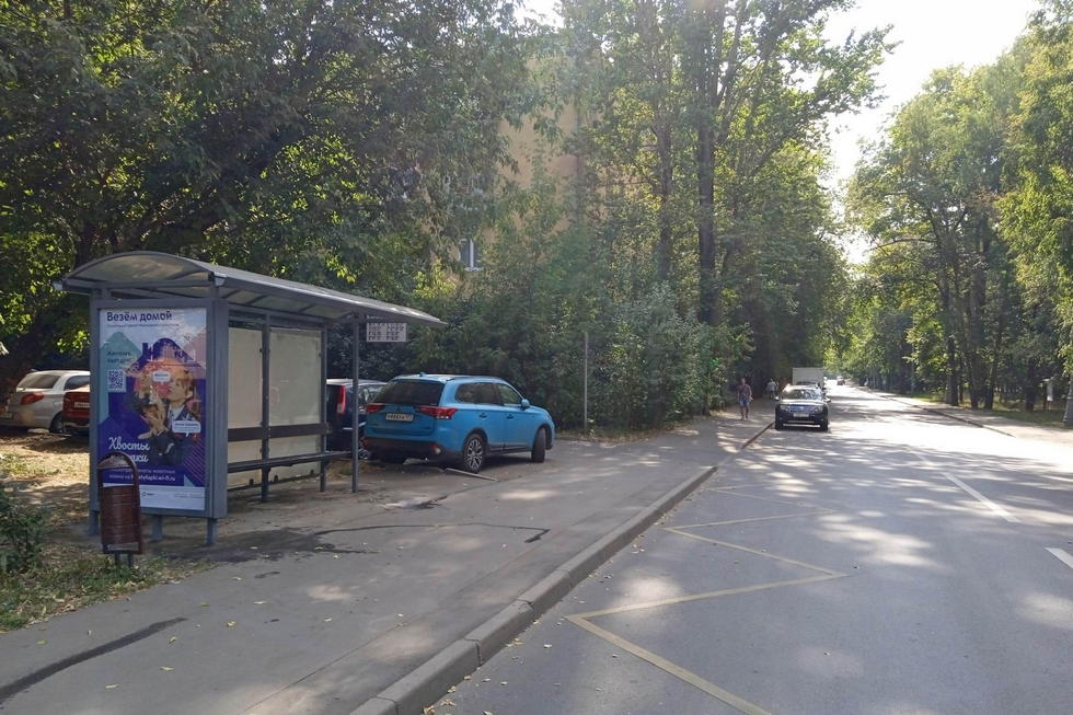 Фотография рекламного носителя, тип: Остановка 1.8x1.2, адрес: Вересковая ул., ост. "Вересковая ул.", Москва, Россия. Сторона Б №923997