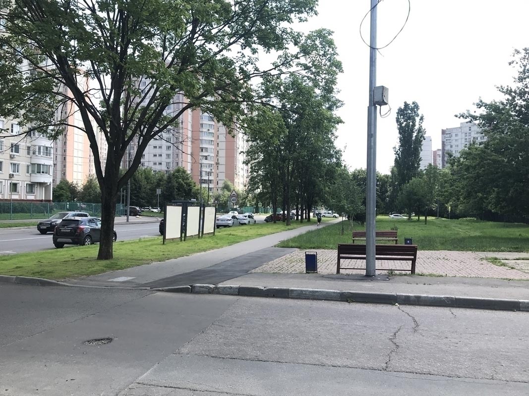 Фотография рекламного носителя, тип: Афиша 1.75x1.8, адрес: Академика Анохина ул., д.13, стенд 3, Москва, Россия. Сторона А2 №886455