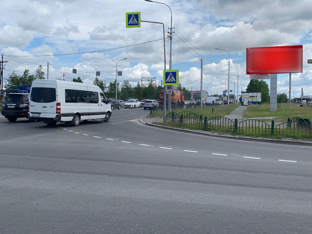 Фотография рекламного носителя, тип: Билборд 3x6, адрес: 30 лет Победы ул., д.74, Сургут, Ханты-Мансийский автономный округ – Югра, Россия. Сторона A №882990