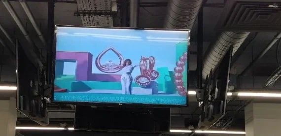 Фотография рекламного носителя, тип: Видеоэкран, адрес: Фитнес-центр «Fitness House Premier Салова», Салова ул., д.61, Санкт-Петербург, Россия. Сторона/вариант 5 №981008