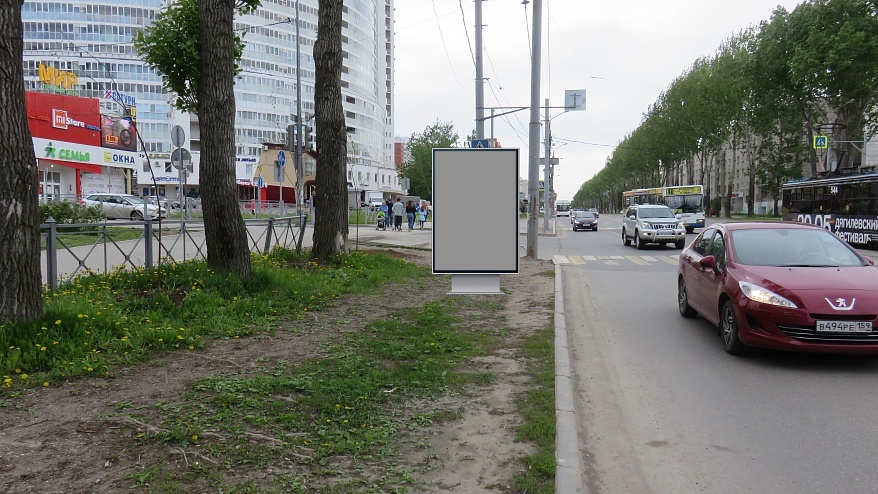 Фотография рекламного носителя, тип: Ситиформат 1.8x1.2, адрес: Советской Армии ул., д.33, Пермь, Пермский край, Россия. Сторона B №759160