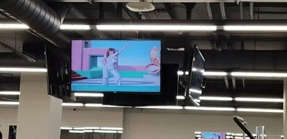 Фотография рекламного носителя, тип: Видеоэкран, адрес: Фитнес-центр «Fitness House Premier Салова», Салова ул., д.61, Санкт-Петербург, Россия. Сторона/вариант 4 №981007