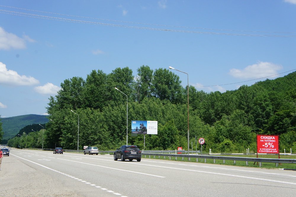 Фотография рекламного носителя, тип: Билборд 3x6, адрес: М-4 "Дон" а/д, 1397 380м, Краснодар, Краснодарский край, Россия. Сторона А №704285