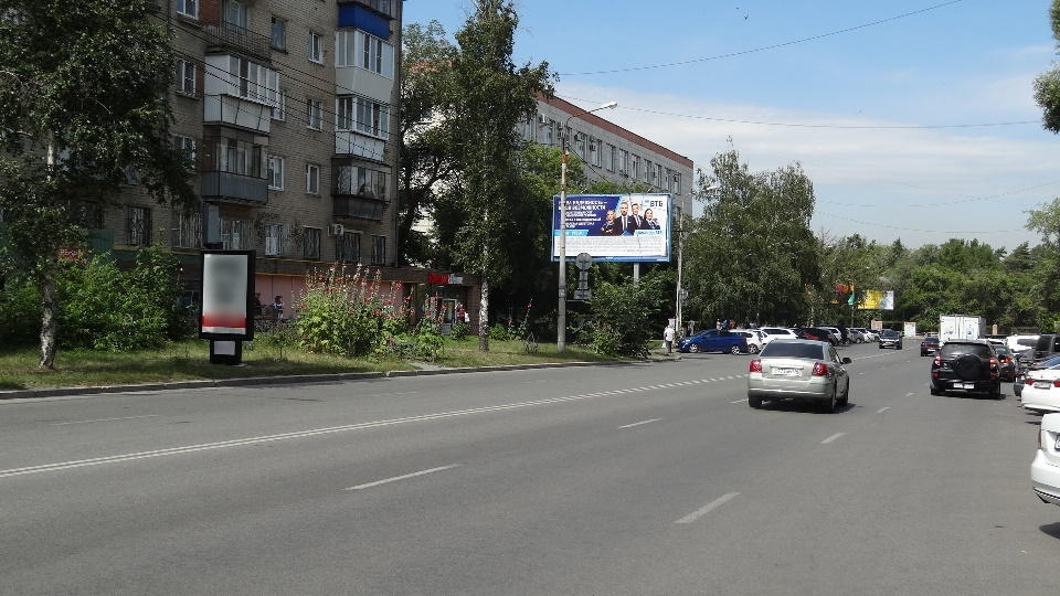 Фотография рекламного носителя, тип: Ситиформат 1.8x1.2, адрес: Энтузиастов ул., д.4 X Ленина пр-т., д.72, Челябинск, Челябинская область, Россия. Сторона В №1013705