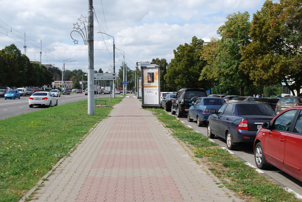 Фотография рекламного носителя, тип: Пиллар 3x1.4, адрес: Костюкова ул., д.36Д, поз.2, Белгород, Белгородская область, Россия. Сторона А №699565