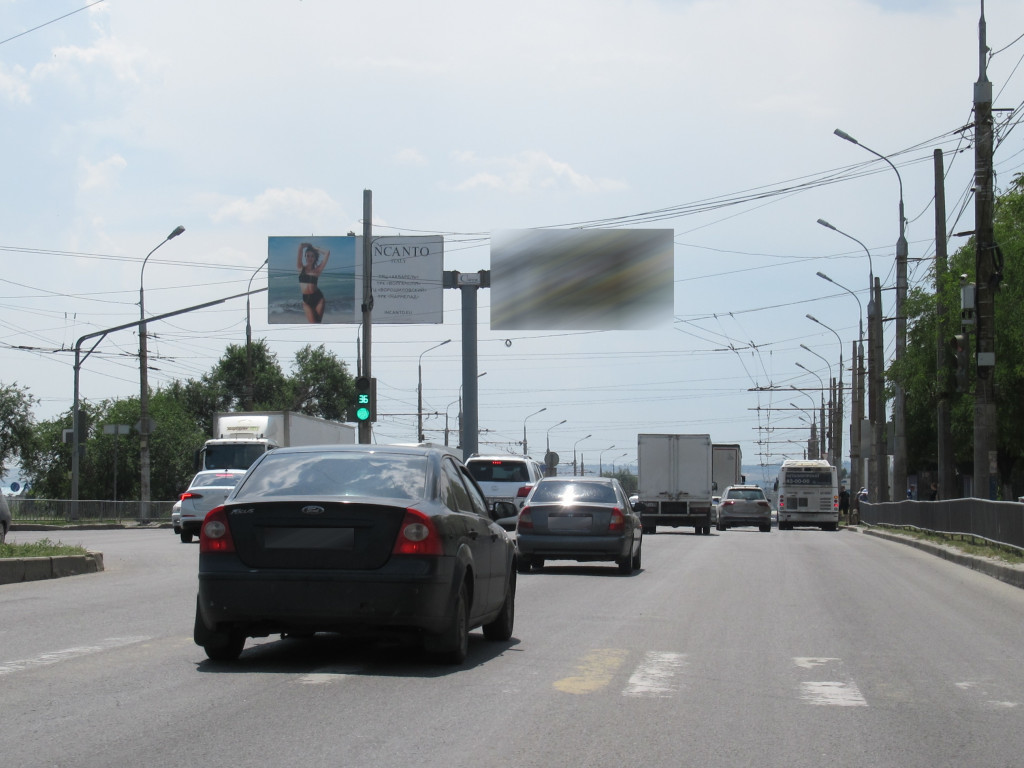 Фотография рекламного носителя, тип: Билборд 3x6, адрес: Университетский пр-т., д.94 Х Автомобилистов ул., Волгоград, Волгоградская область, Россия. Сторона A3 №1000665