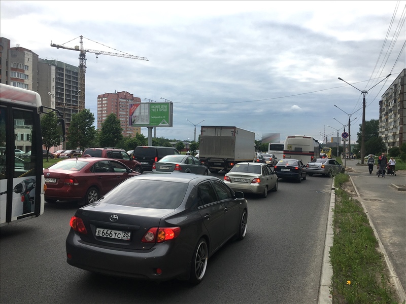 Фотография рекламного носителя, тип: Билборд 3x6, адрес: Октябрьский пр-т., д.39, Череповец, Вологодская область, Россия. Сторона А1-A3 №632924