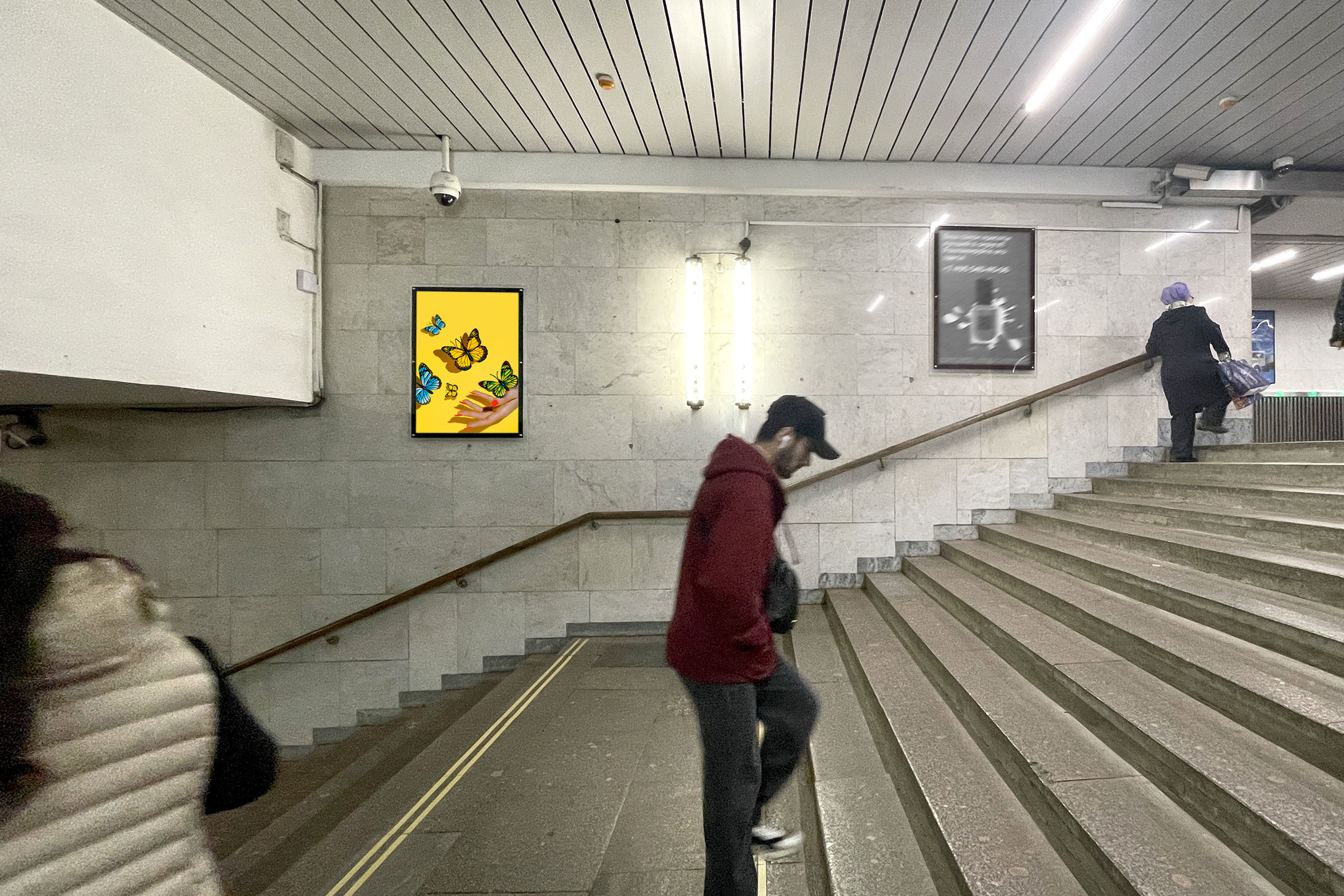 Фотография рекламного носителя, тип: Кристалайт, адрес: Станция метро «Тушинская», линия Таганско-Краснопресненская, Москва, Россия. Сторона/вариант №1001894