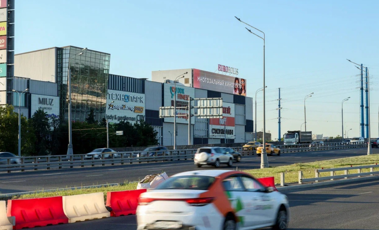 Фотография рекламного носителя, тип: Медиафасад, адрес: Мира пр-т., д.211, корп.2, Москва, Россия. Сторона A1-А10 №1088834