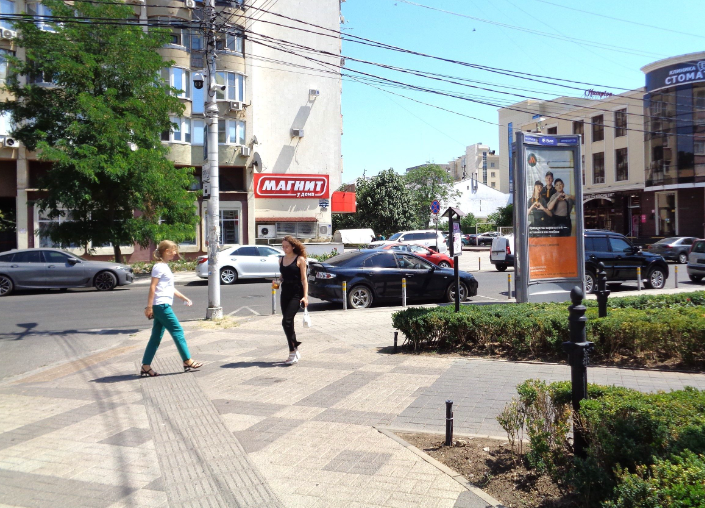 Фотография рекламного носителя, тип: Пиллар 3x1.4, адрес: Рашпилевская ул., д.32, Краснодар, Краснодарский край, Россия. Сторона Б №514268