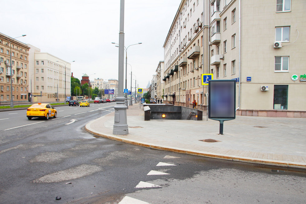 Фотография рекламного носителя, тип: Ситиформат 1.8x1.2, адрес: Новослободская ул., д.73/68, стр.5, Москва, Россия. Сторона A1-A6 №1021545