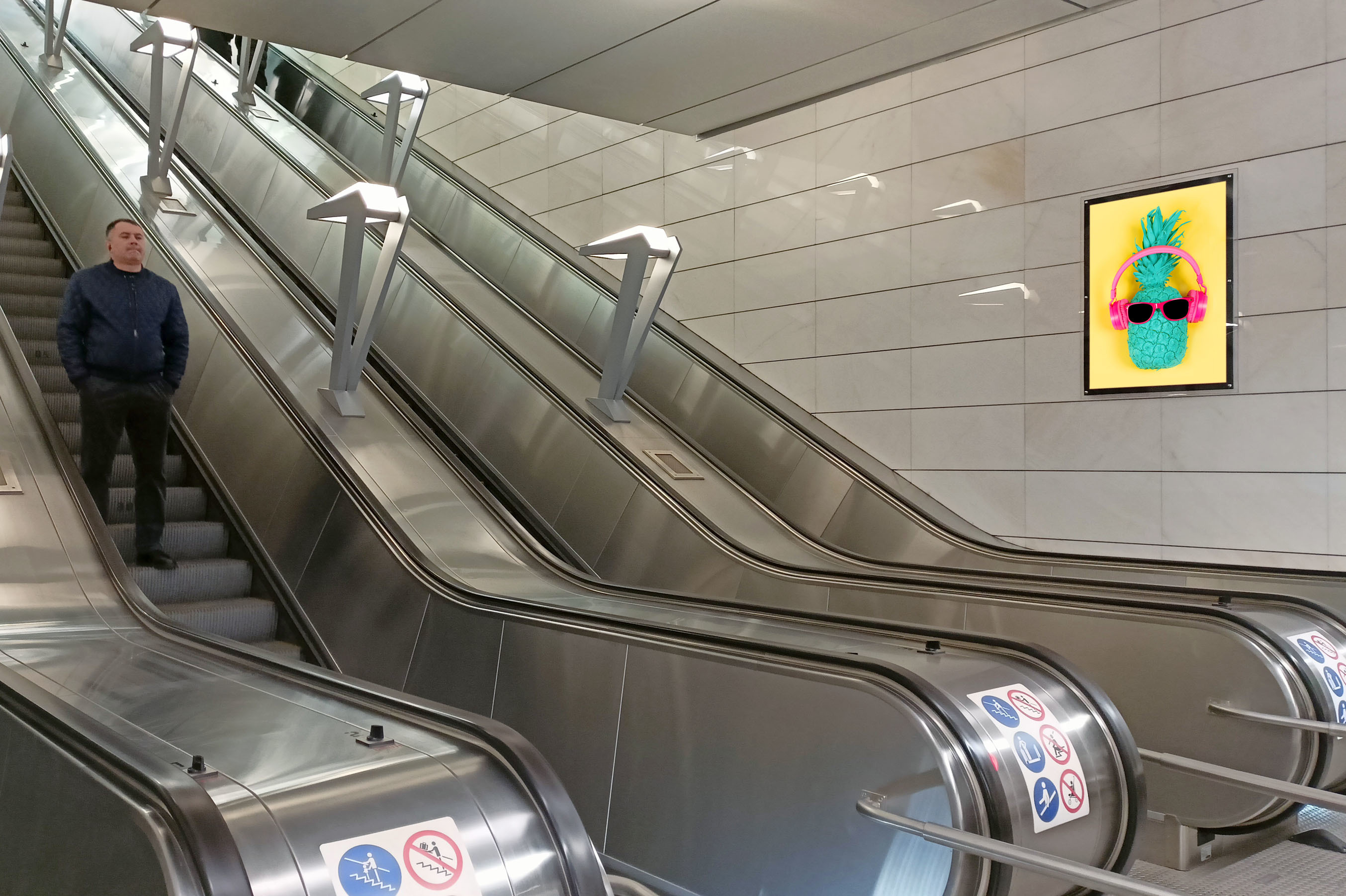 Фотография рекламного носителя, тип: Кристалайт, адрес: Станция метро «Лефортово», линия Некрасовская, Москва, Россия. Сторона/вариант A №1055307