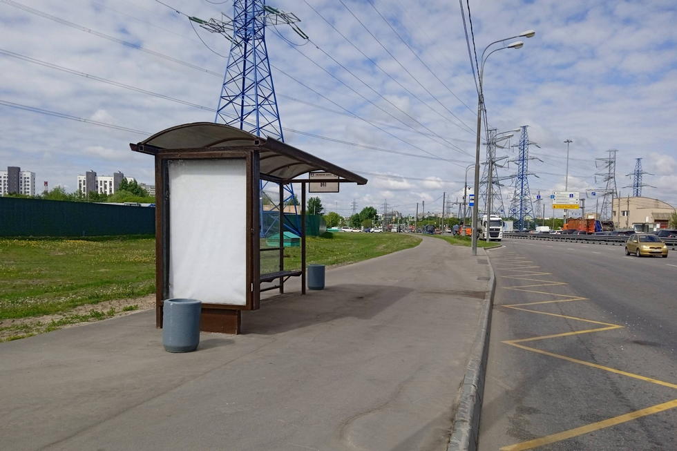 Фотография рекламного носителя, тип: Остановка 1.8x1.2, адрес: Косинское ш., ост. " Косинское ш.", Москва, Россия. Сторона B №310352